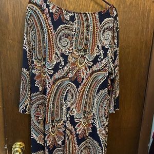 Roz and Ali 3/4 sleeve dress.